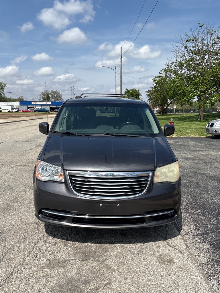 Photo of 2016 CHRYSLER TOWN & COUNTRY