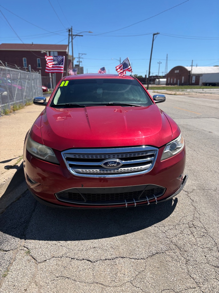 2011 Ford Taurus Limited AWD's photo