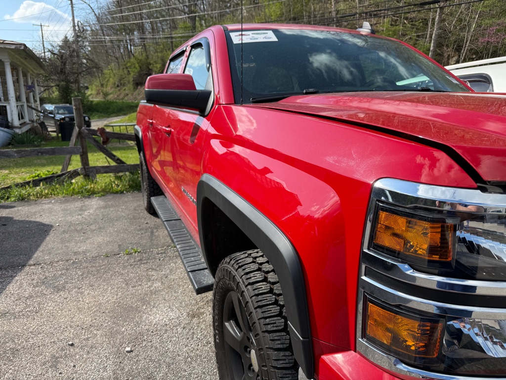 Photo 3 of this CHEVROLET SILVERADO 1500