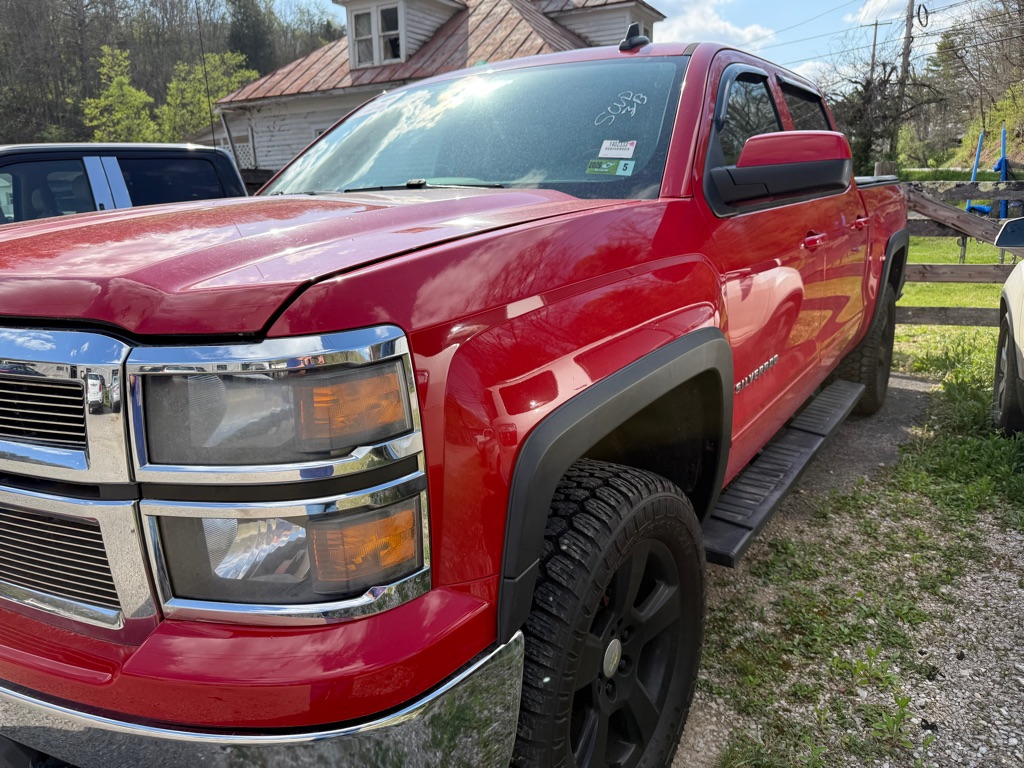 Photo 2 of this CHEVROLET SILVERADO 1500