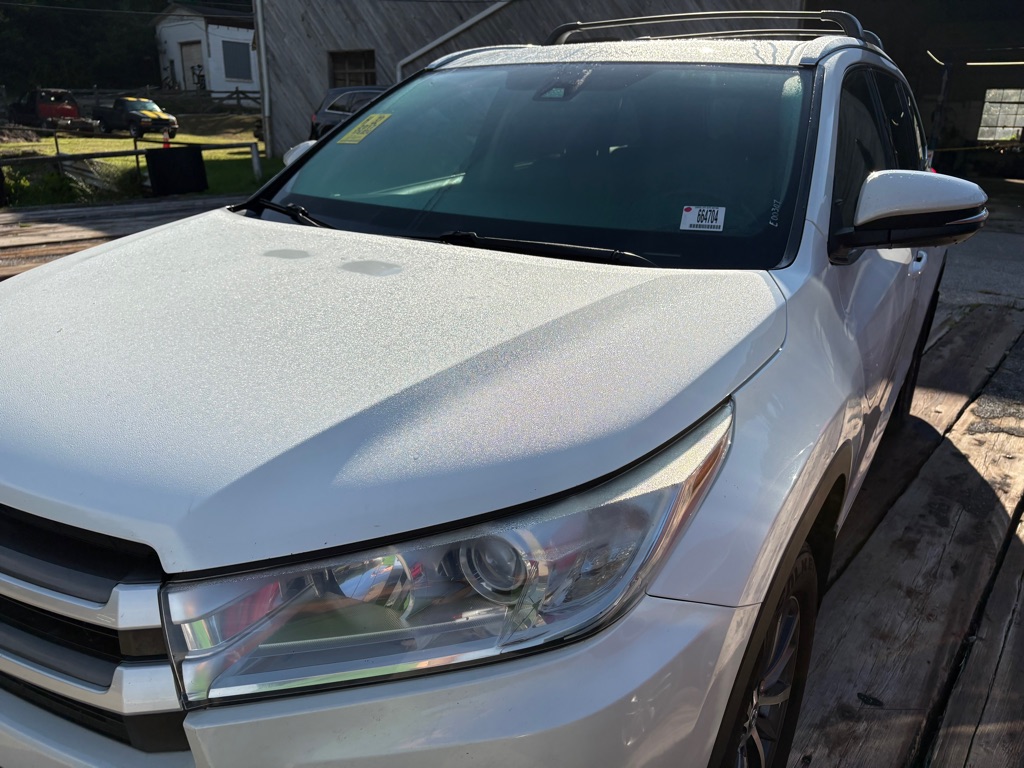 Photo 2 of this TOYOTA HIGHLANDER