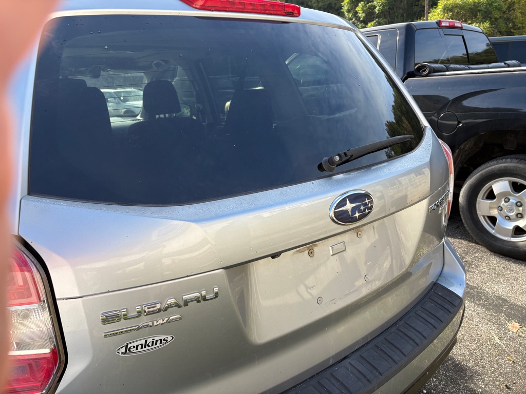 Photo 4 of this SUBARU FORESTER