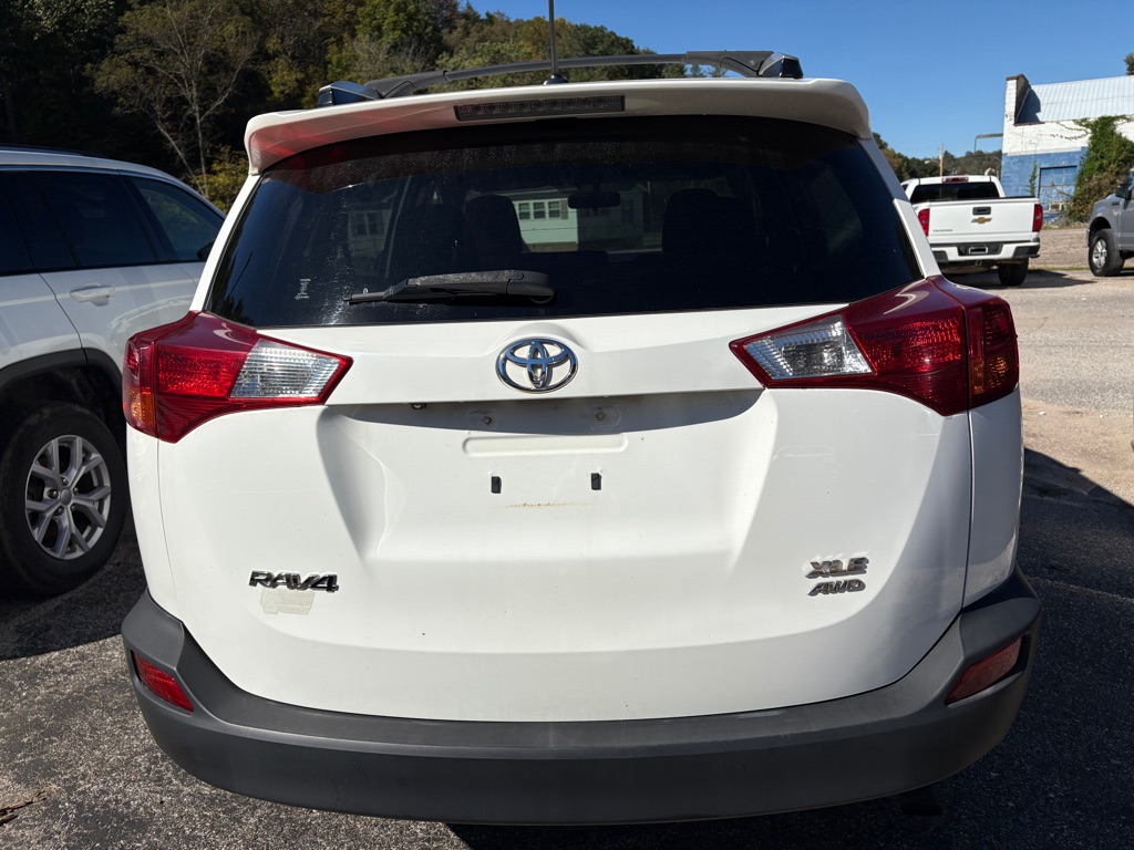 Photo 4 of this TOYOTA RAV4