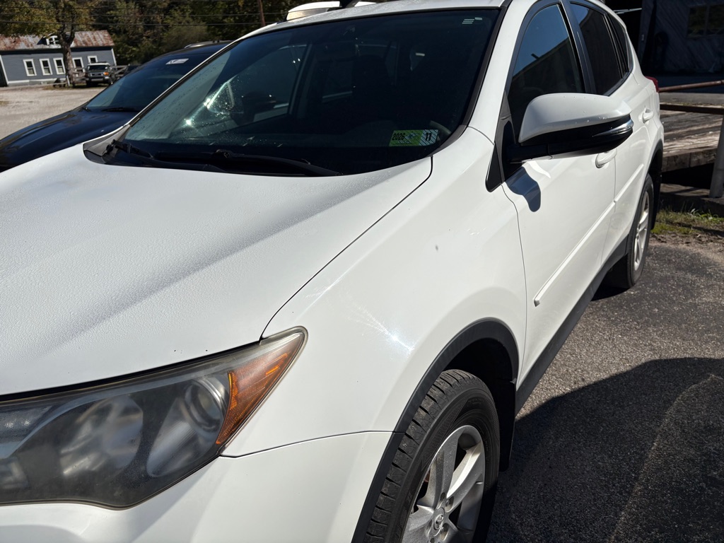 Photo 3 of this TOYOTA RAV4
