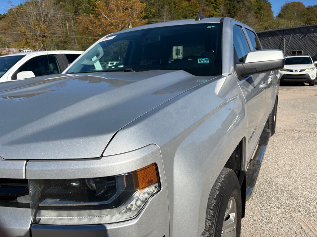 Photo 3 of this CHEVROLET SILVERADO 1500