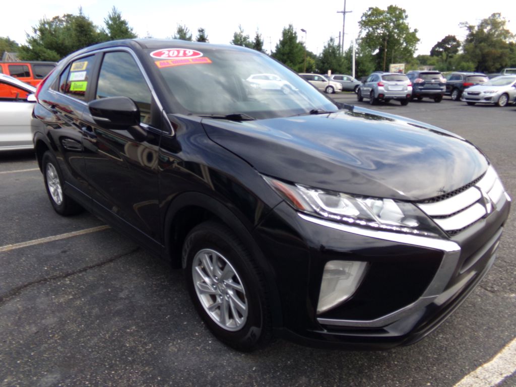Photo 4 of this MITSUBISHI ECLIPSE CROSS