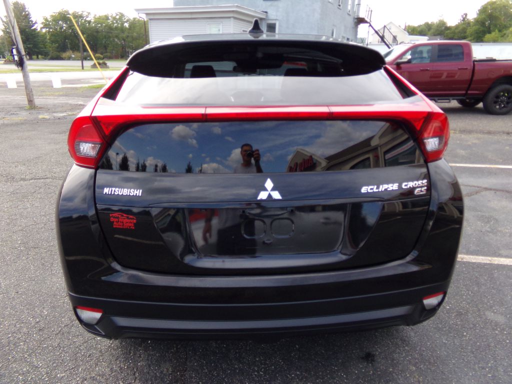 Photo 15 of this MITSUBISHI ECLIPSE CROSS