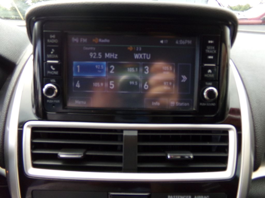 Photo 8 of this MITSUBISHI ECLIPSE CROSS