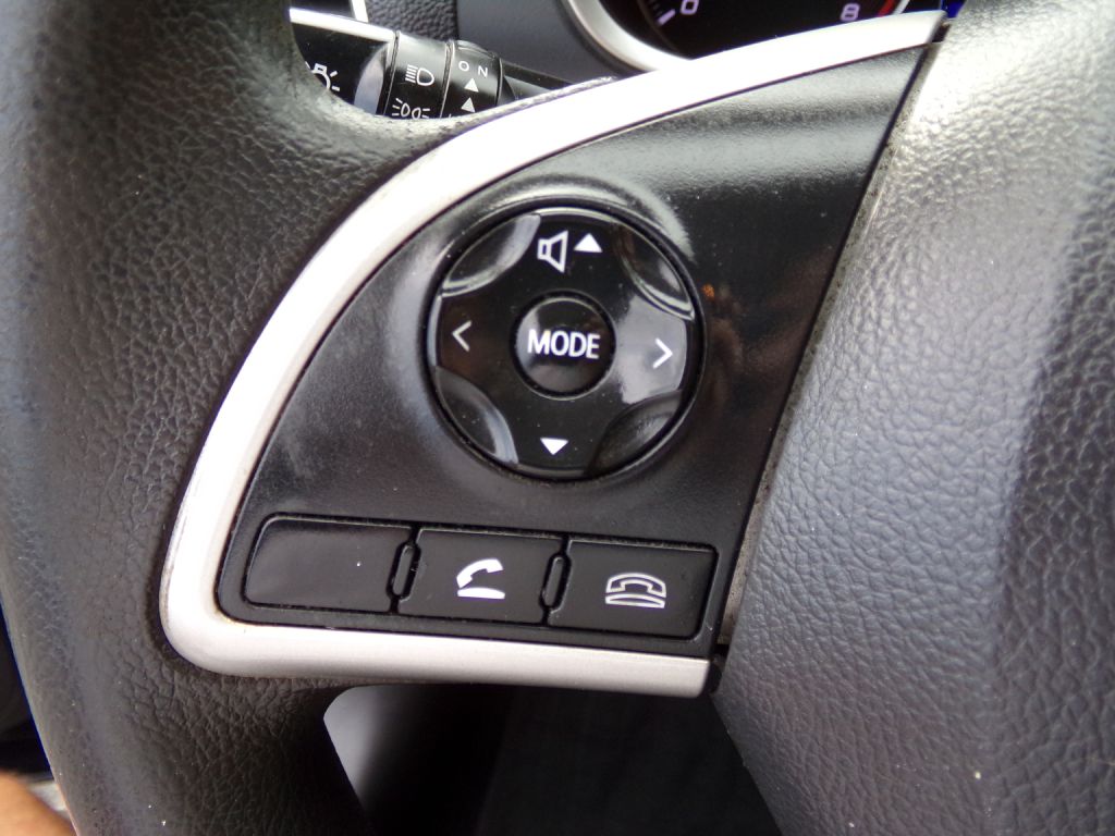 Photo 11 of this MITSUBISHI ECLIPSE CROSS