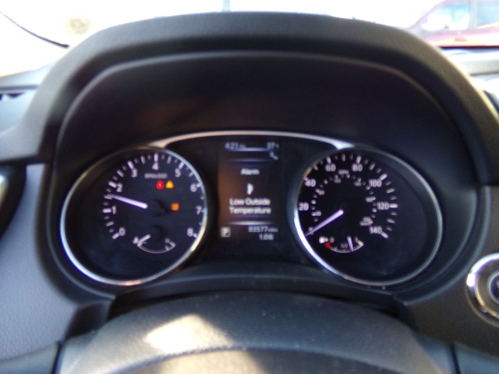 Photo 9 of this NISSAN ROGUE