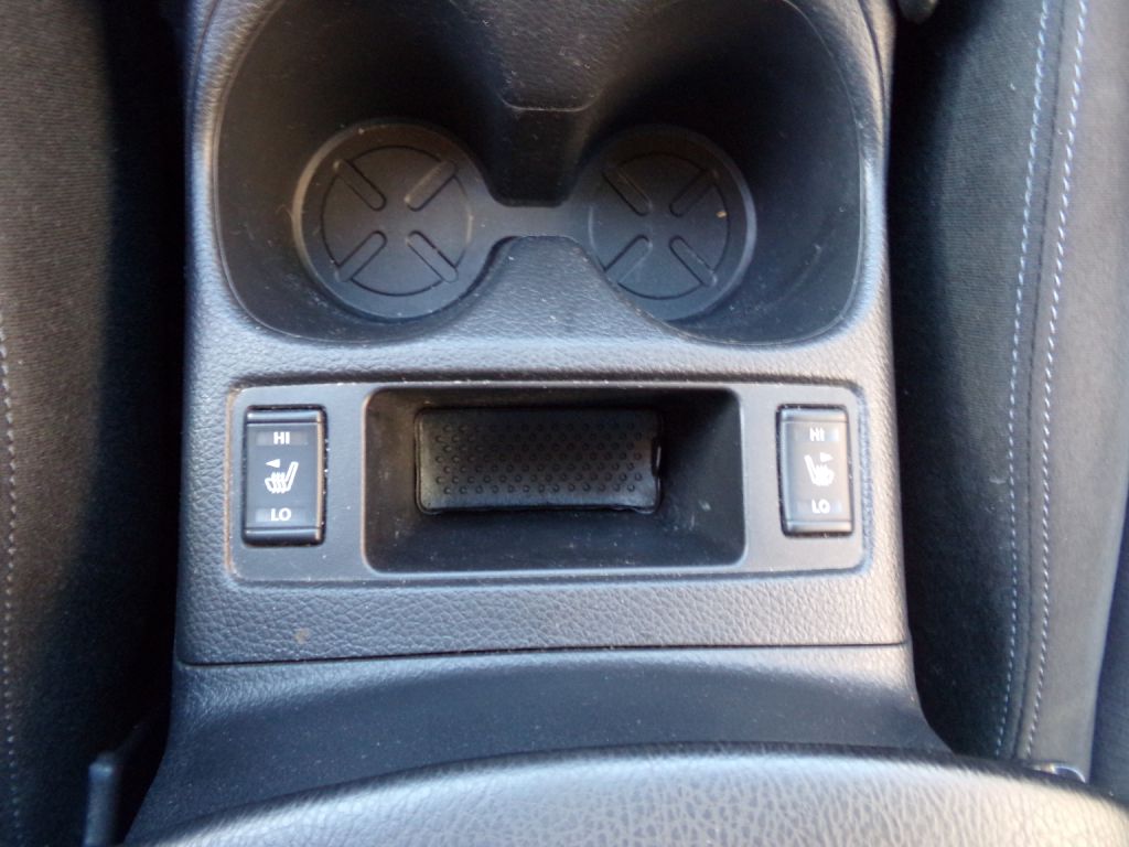 Photo 13 of this NISSAN ROGUE