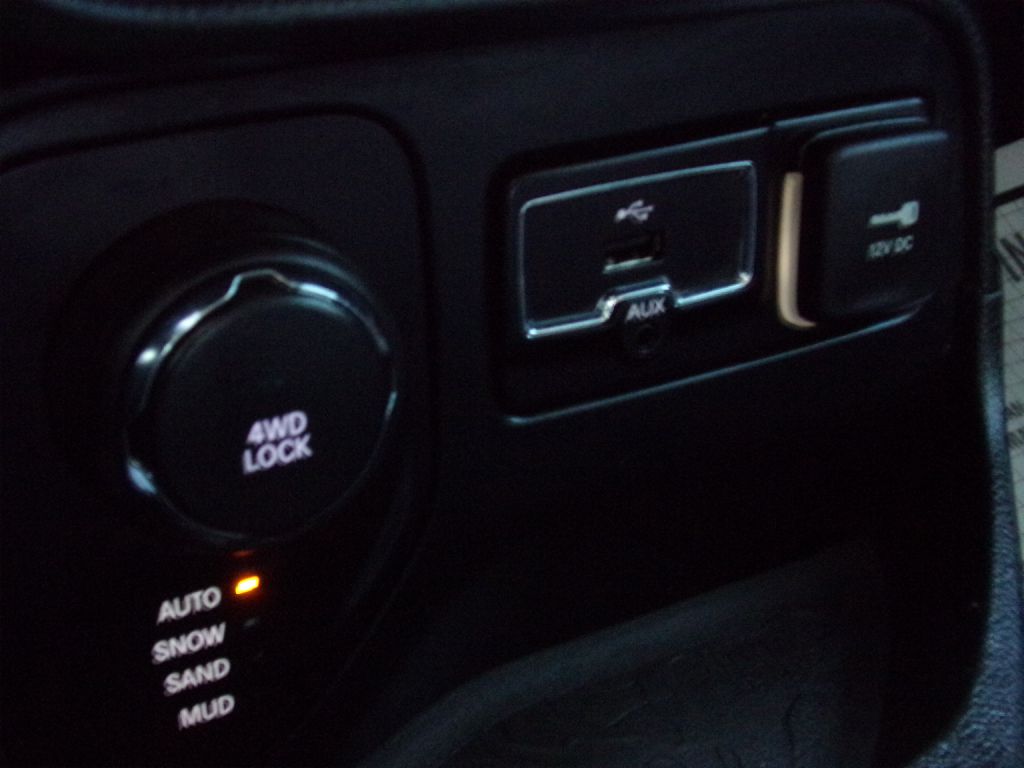 Photo 11 of this JEEP RENEGADE