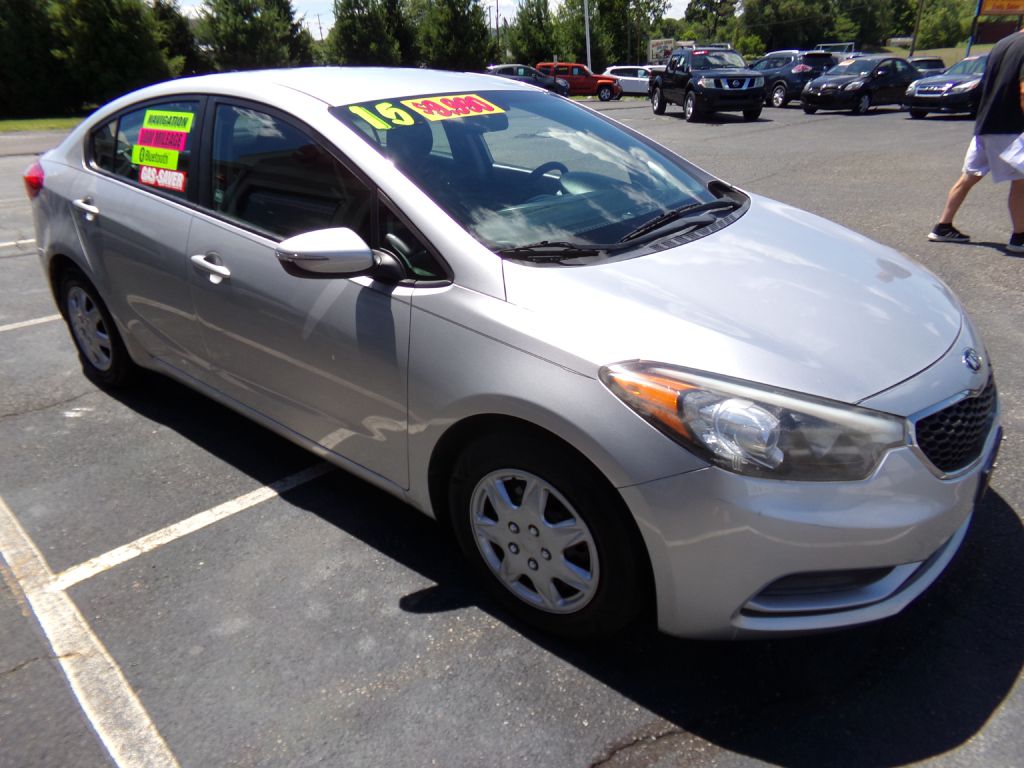 Photo 4 of this KIA FORTE
