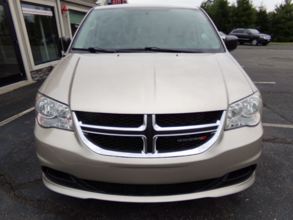 Photo 5 of this DODGE GRAND CARAVAN