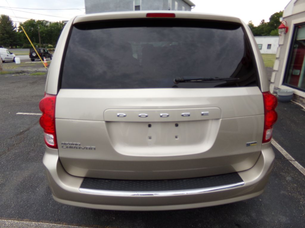 Photo 7 of this DODGE GRAND CARAVAN