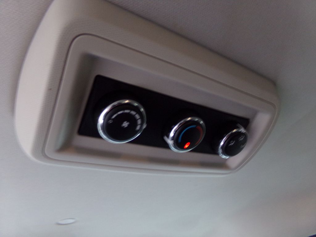 Photo 19 of this DODGE GRAND CARAVAN