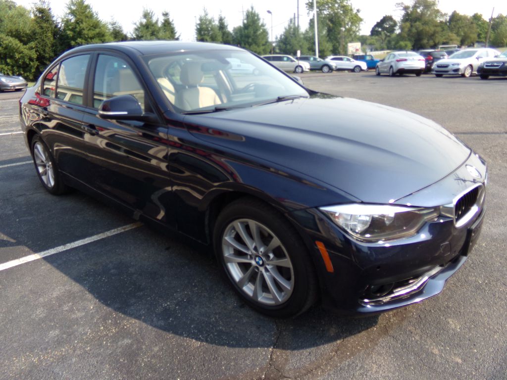 Photo 5 of this BMW 3 SERIES