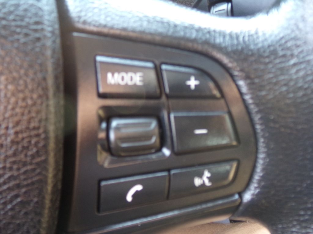 Photo 17 of this BMW 3 SERIES