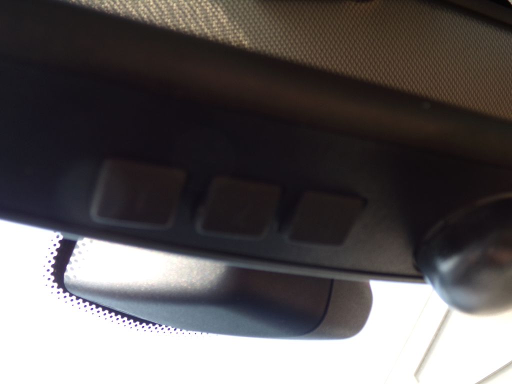 Photo 20 of this BMW 3 SERIES
