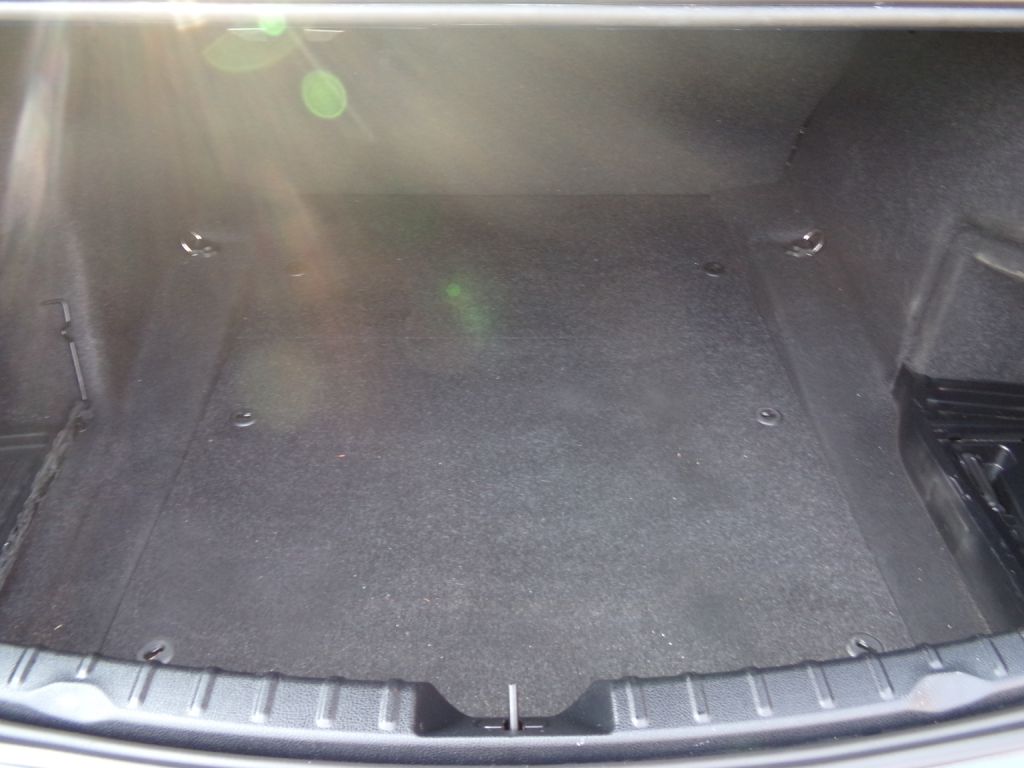 Photo 26 of this BMW 3 SERIES