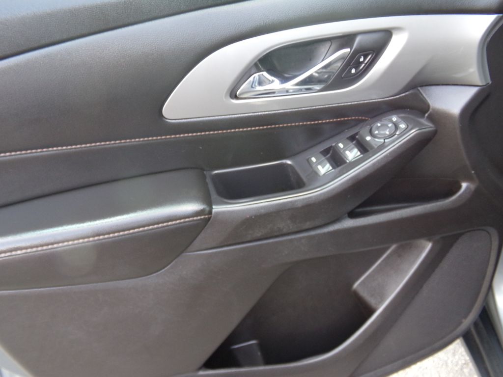 Photo 16 of this CHEVROLET TRAVERSE