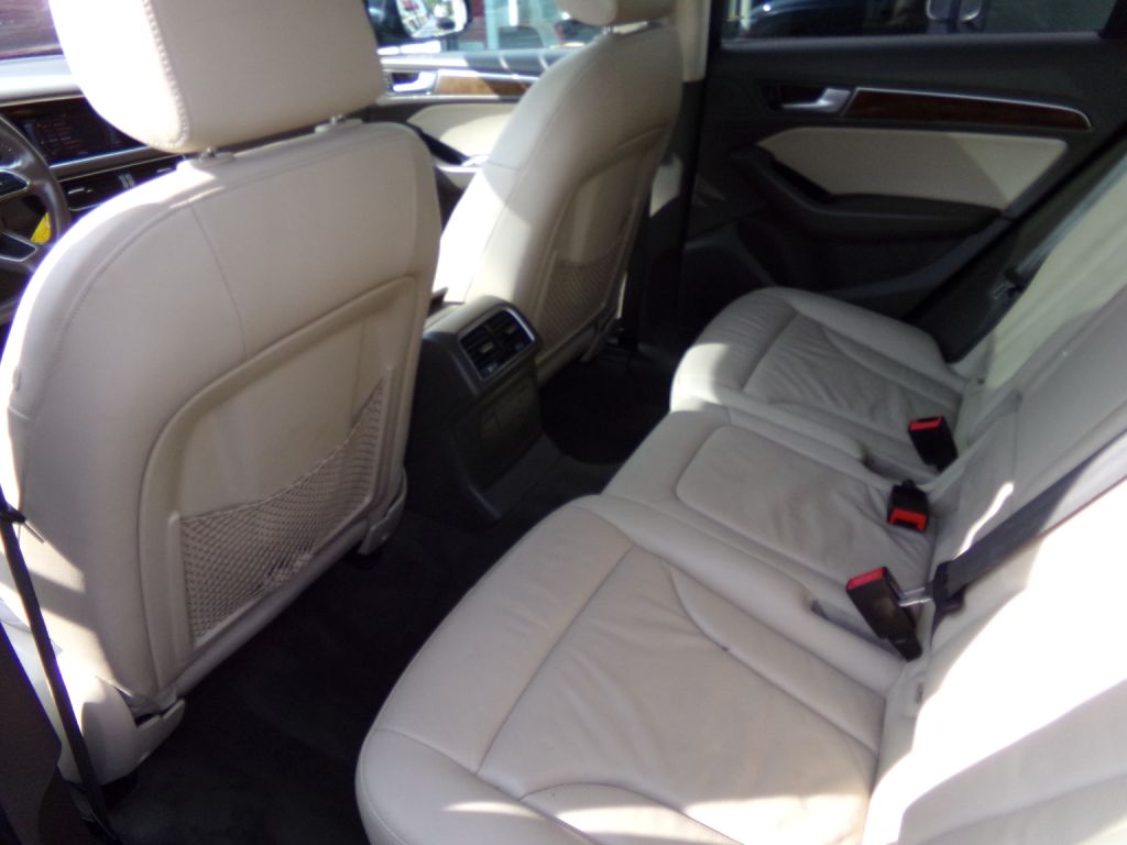 Photo 6 of this AUDI Q5