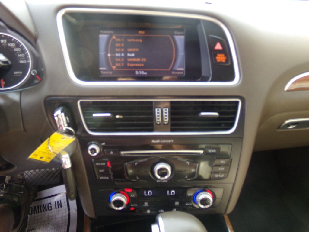 Photo 8 of this AUDI Q5
