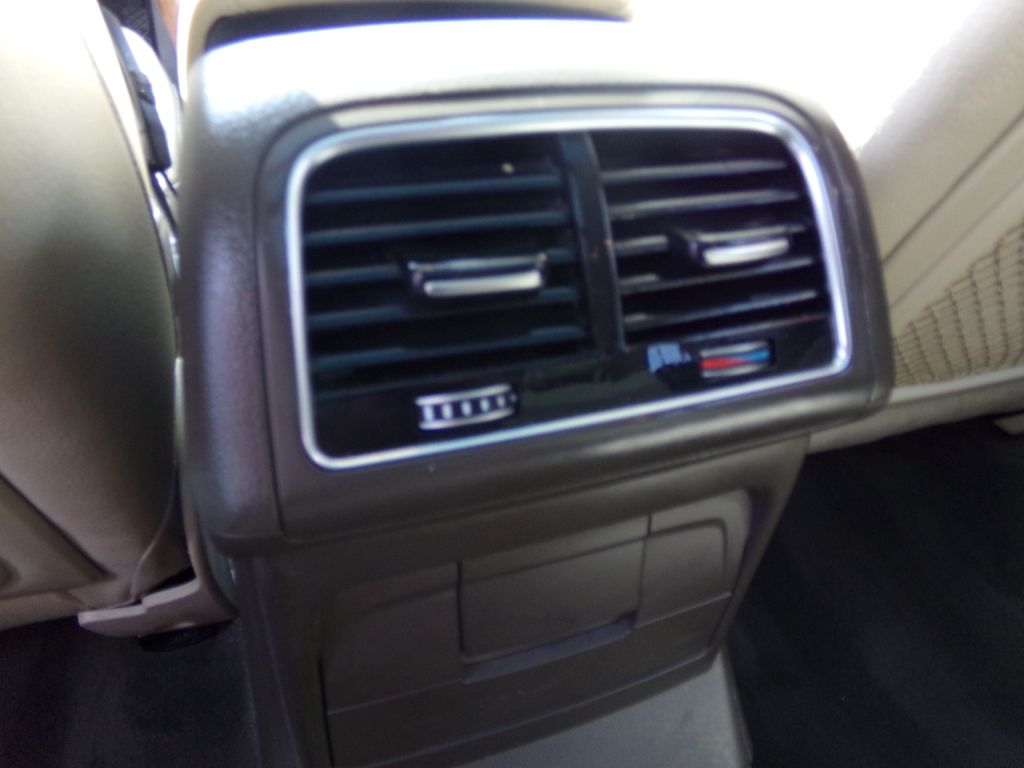 Photo 15 of this AUDI Q5