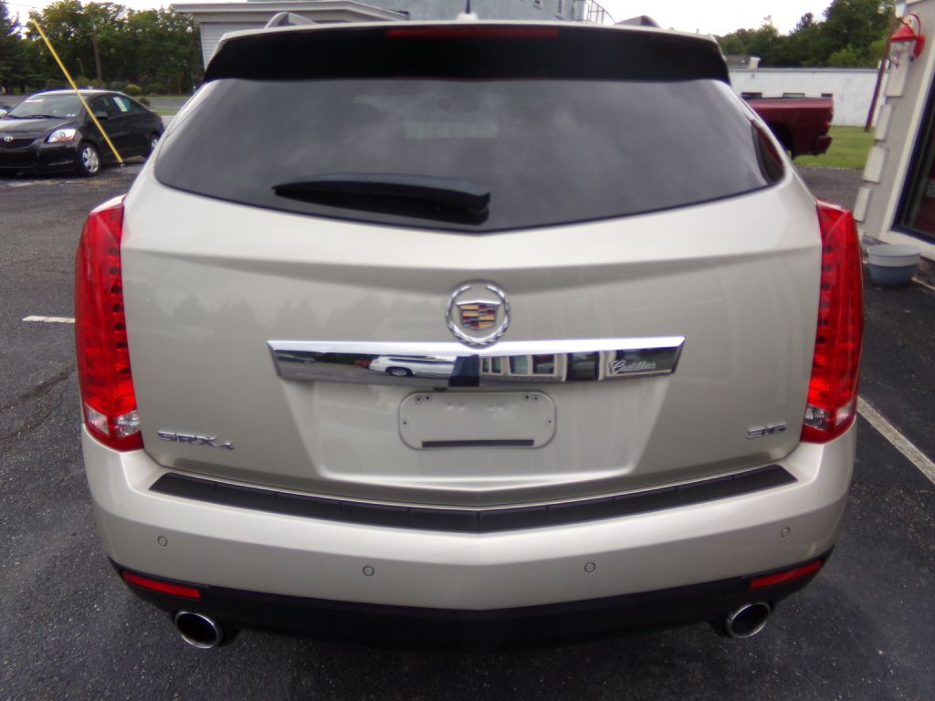 Photo 23 of this CADILLAC SRX