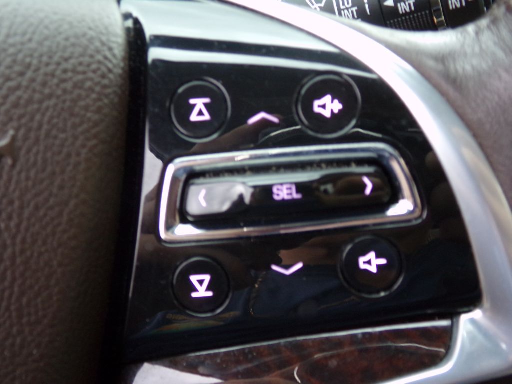 Photo 12 of this CADILLAC SRX