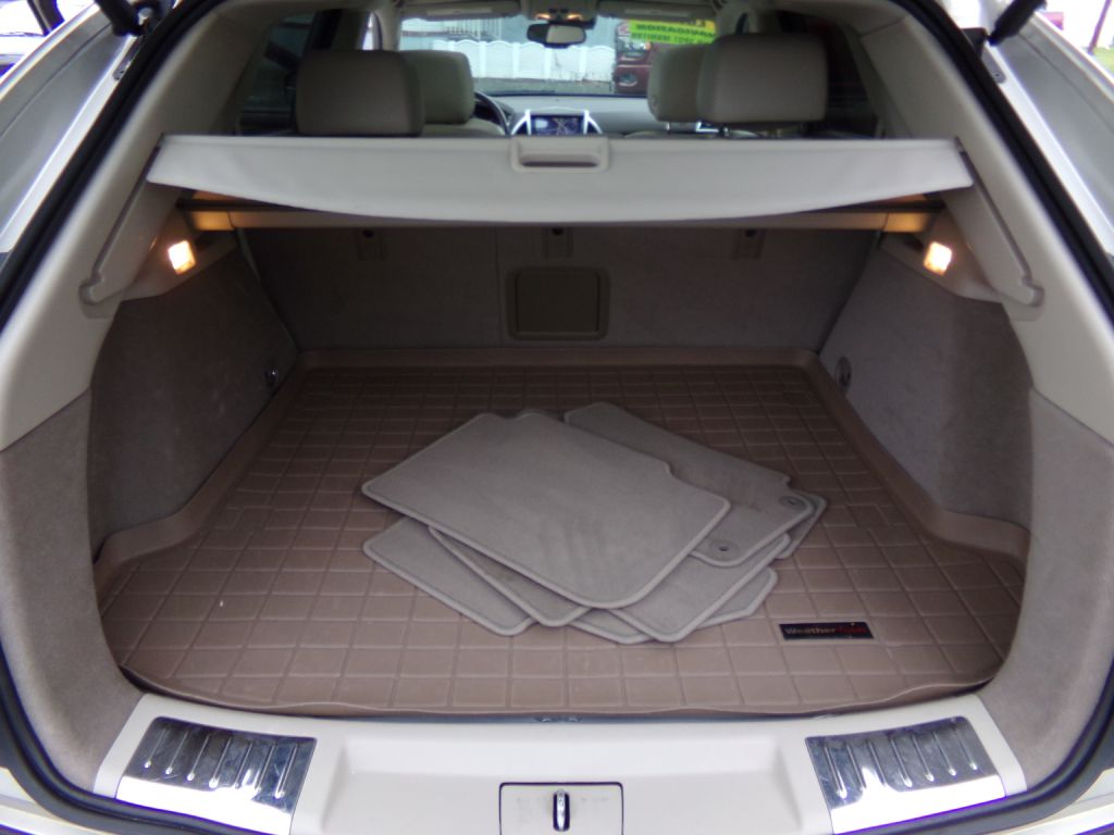 Photo 24 of this CADILLAC SRX
