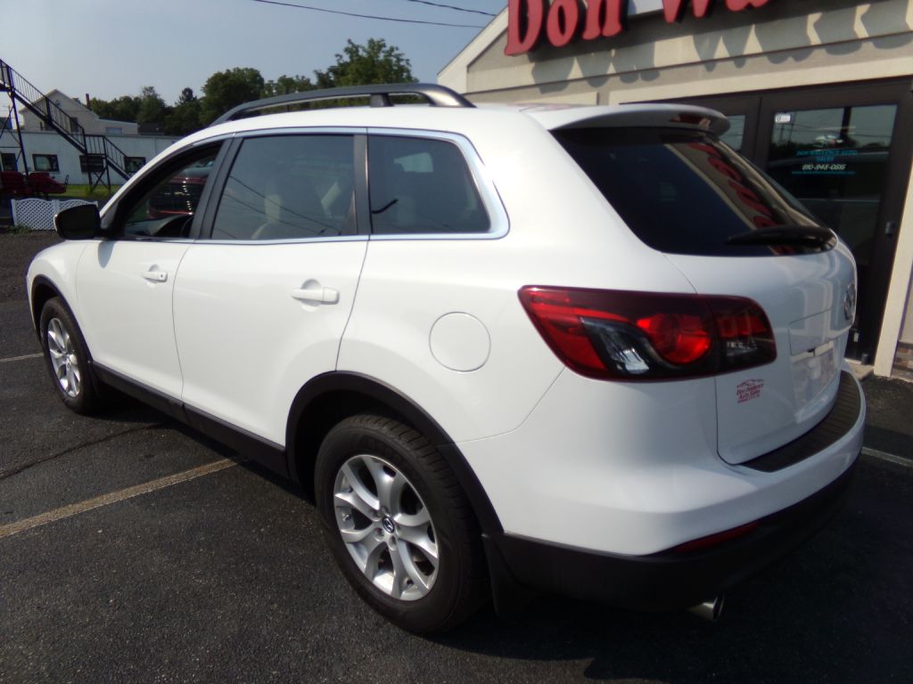 Photo 2 of this MAZDA CX-9