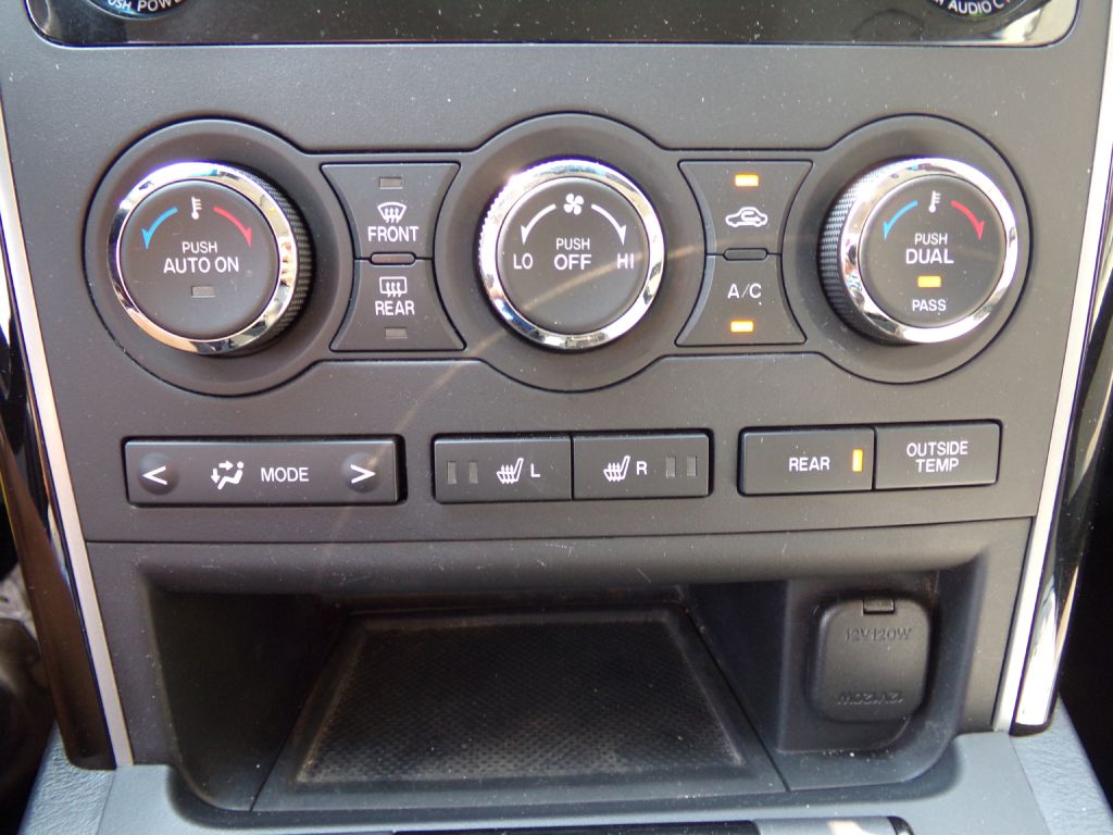 Photo 14 of this MAZDA CX-9