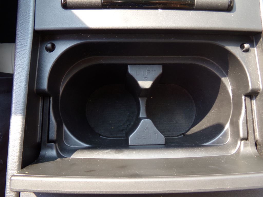 Photo 16 of this MAZDA CX-9