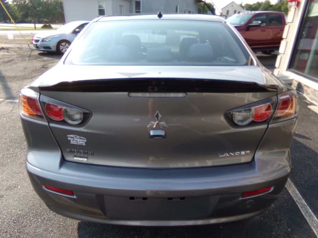 Photo 3 of this MITSUBISHI LANCER