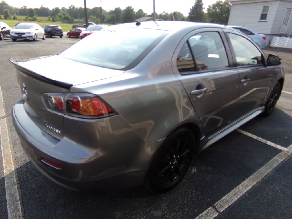 Photo 4 of this MITSUBISHI LANCER