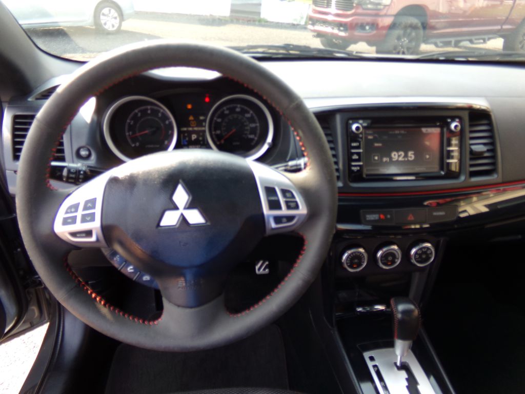 Photo 9 of this MITSUBISHI LANCER