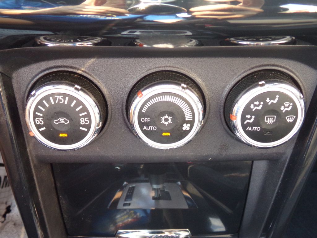 Photo 12 of this MITSUBISHI LANCER