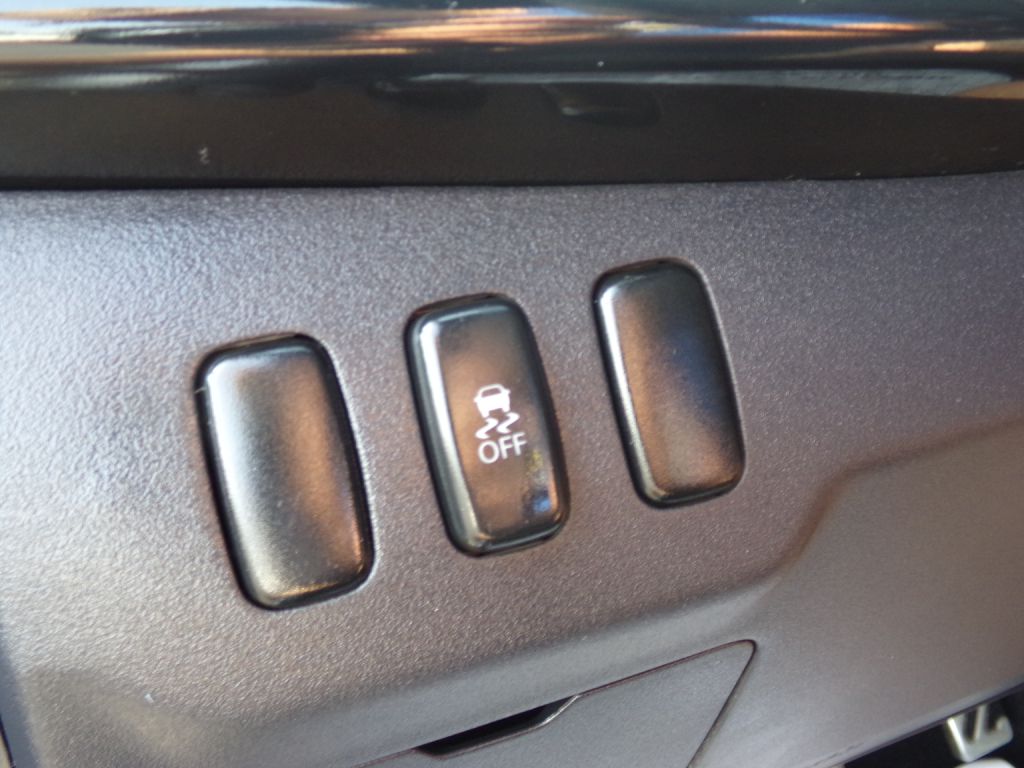 Photo 17 of this MITSUBISHI LANCER