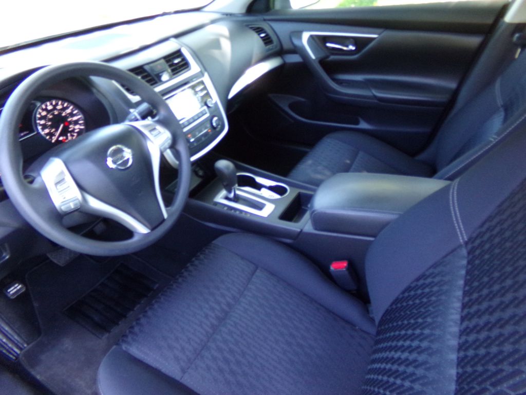 Photo 5 of this NISSAN ALTIMA
