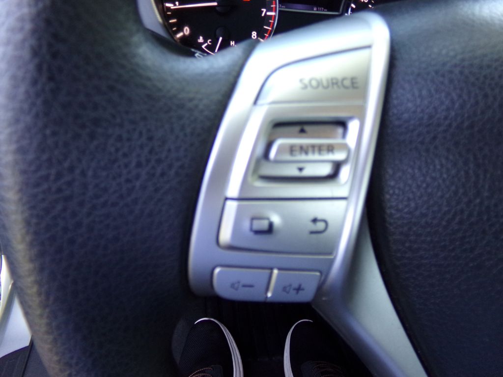 Photo 11 of this NISSAN ALTIMA