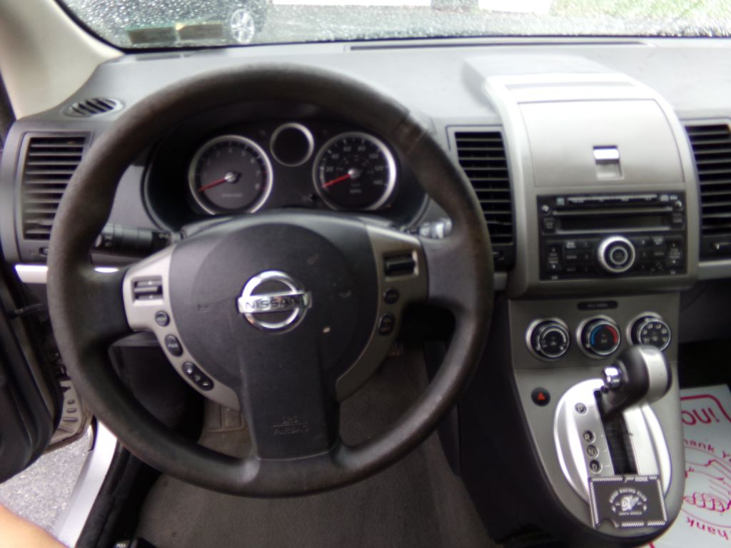 Photo 9 of this NISSAN SENTRA