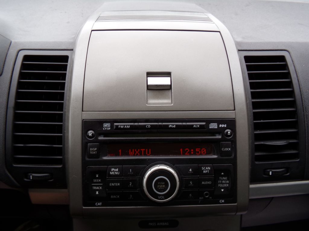 Photo 12 of this NISSAN SENTRA