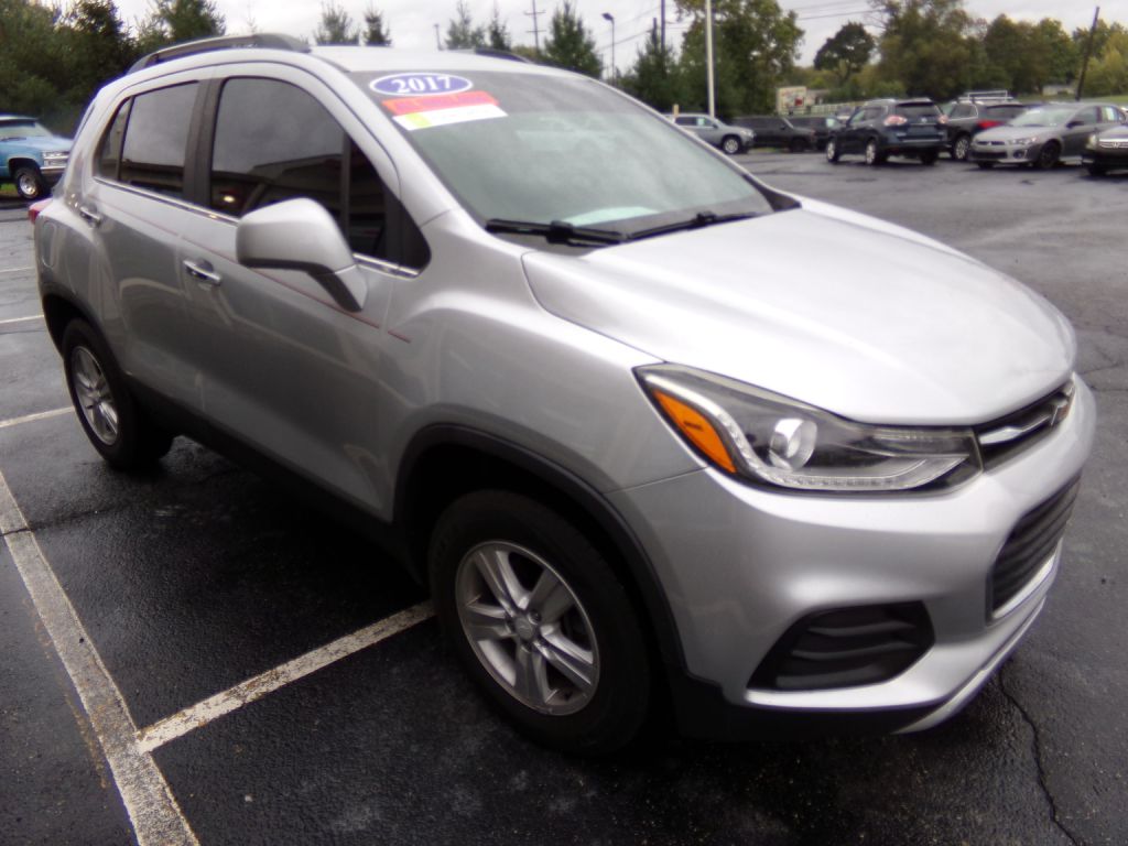 Photo 5 of this CHEVROLET TRAX
