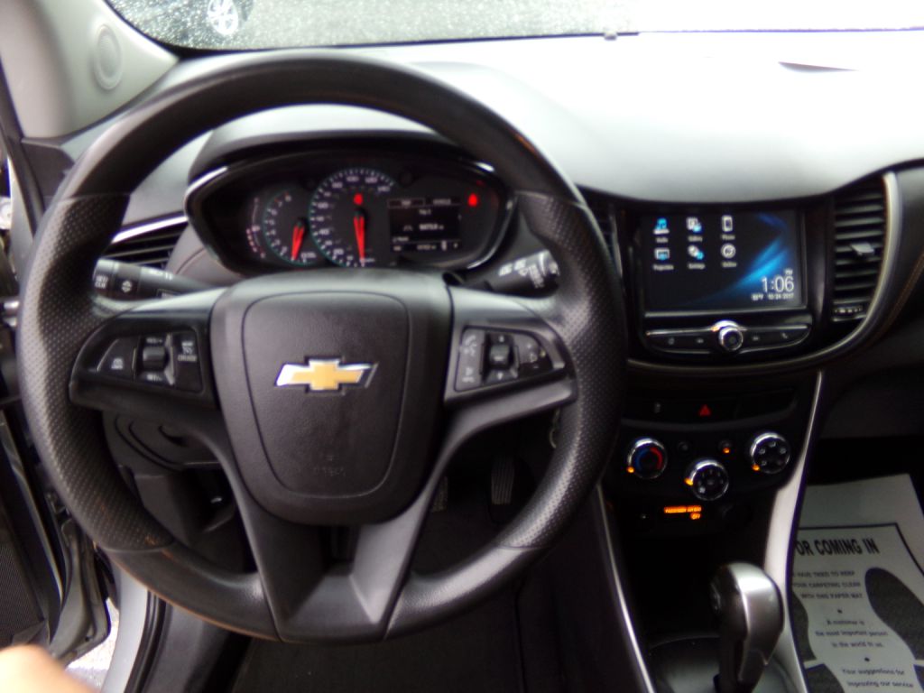 Photo 9 of this CHEVROLET TRAX