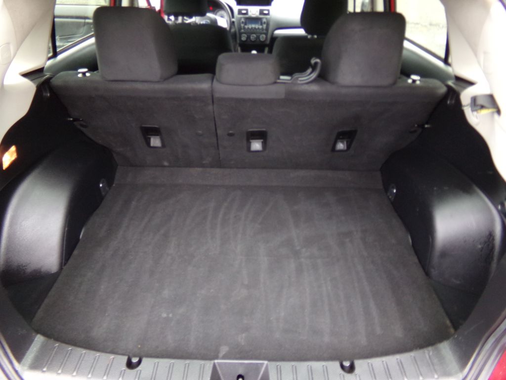 Photo 17 of this SUBARU IMPREZA