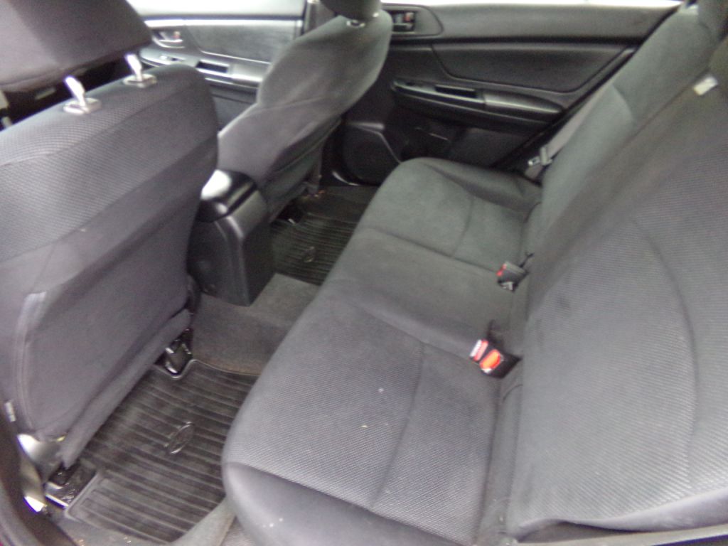 Photo 8 of this SUBARU IMPREZA