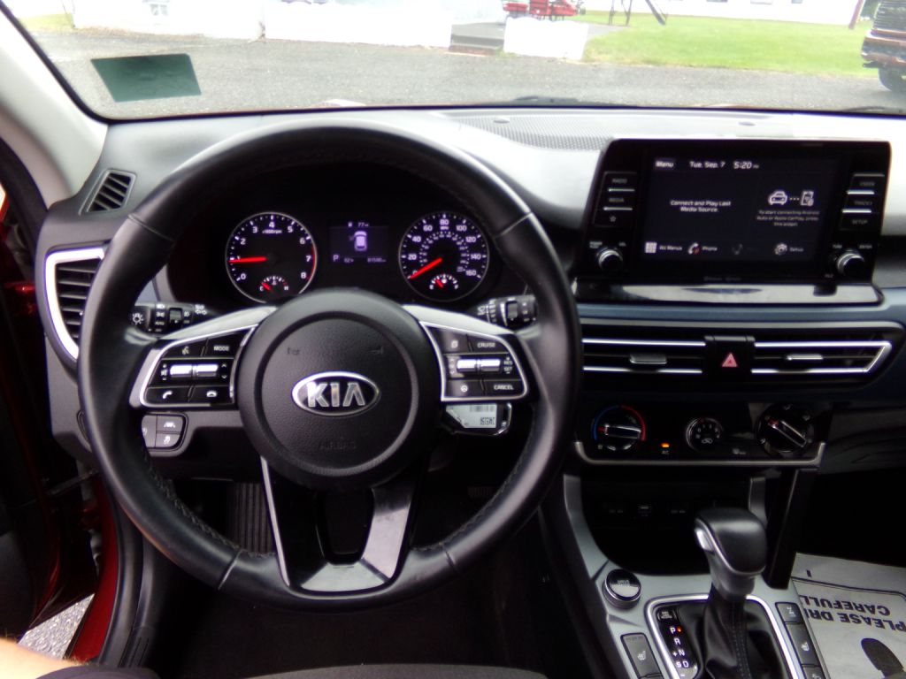 Photo 9 of this KIA SELTOS