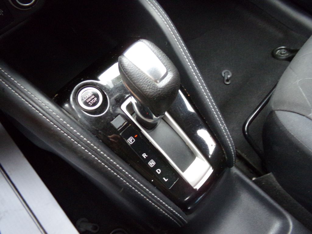 Photo 12 of this NISSAN KICKS