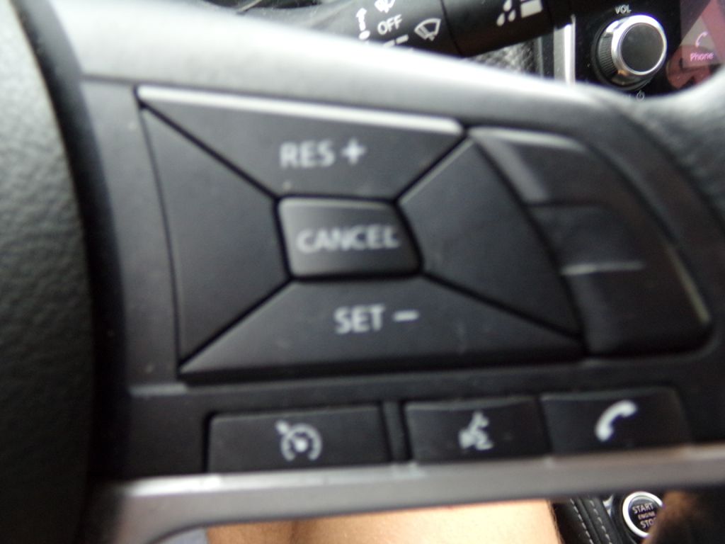 Photo 16 of this NISSAN KICKS